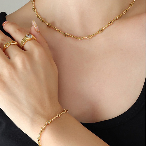 ゴールド ツイストチェーン ブレスレット