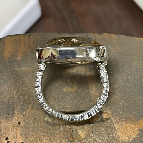 ルチルクォーツ オーバルラフカット L 伏せこみ留 シルバーSV925リング