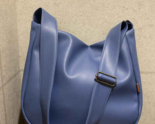 アヤコ ハンドバッグ ショルダーバッグ 2way レザー ライトブルー アヤコ ハンドバッグ ショルダーバッグ 2way レザー ライトブルー