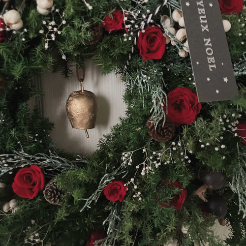 コニファーと木の実のリース ChristmasWreath