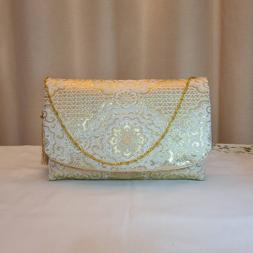 和風模様、ゴールドシルク着物帯の2waysクラッチバッグ クラッチバッグ  