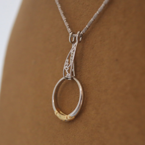 結婚指輪をお洒落なネックレスに リングホルダーバチカン プラチナ