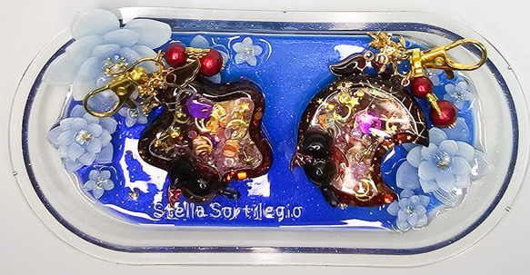 ニャンとも可愛い天使と悪魔キーホルダー〜悪魔〜 キーホルダー Stella