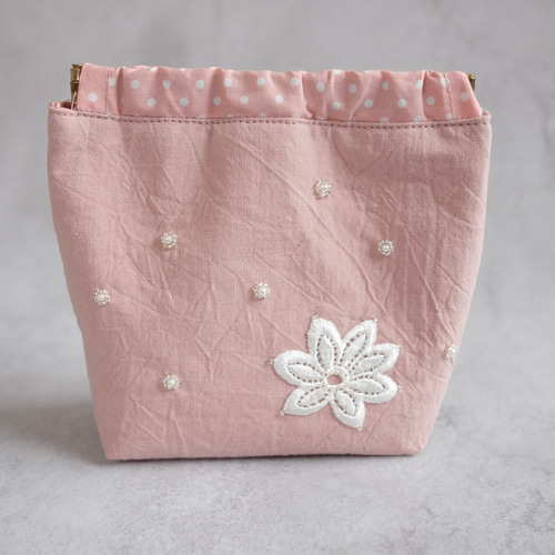ビーズ刺繍 バネ口ポーチ小 ピンク ポーチ AMUSTERIA 通販 18343256