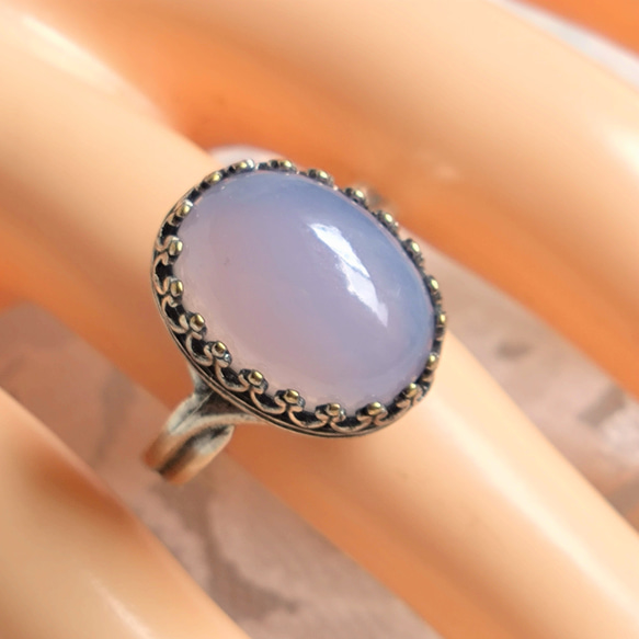 カルセドニー シルバーリング 天然色・・メロウな色彩 Blue カルセドニー アンティークシルバー ring