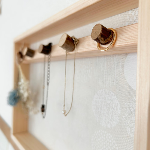 ひのき×北欧風ファブリック 壁掛けキーフック｜木製・玄関