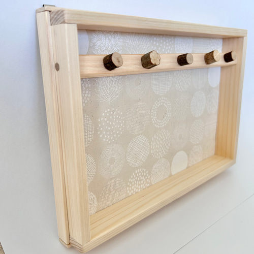 ひのき×北欧風ファブリック 壁掛けキーフック｜木製・玄関