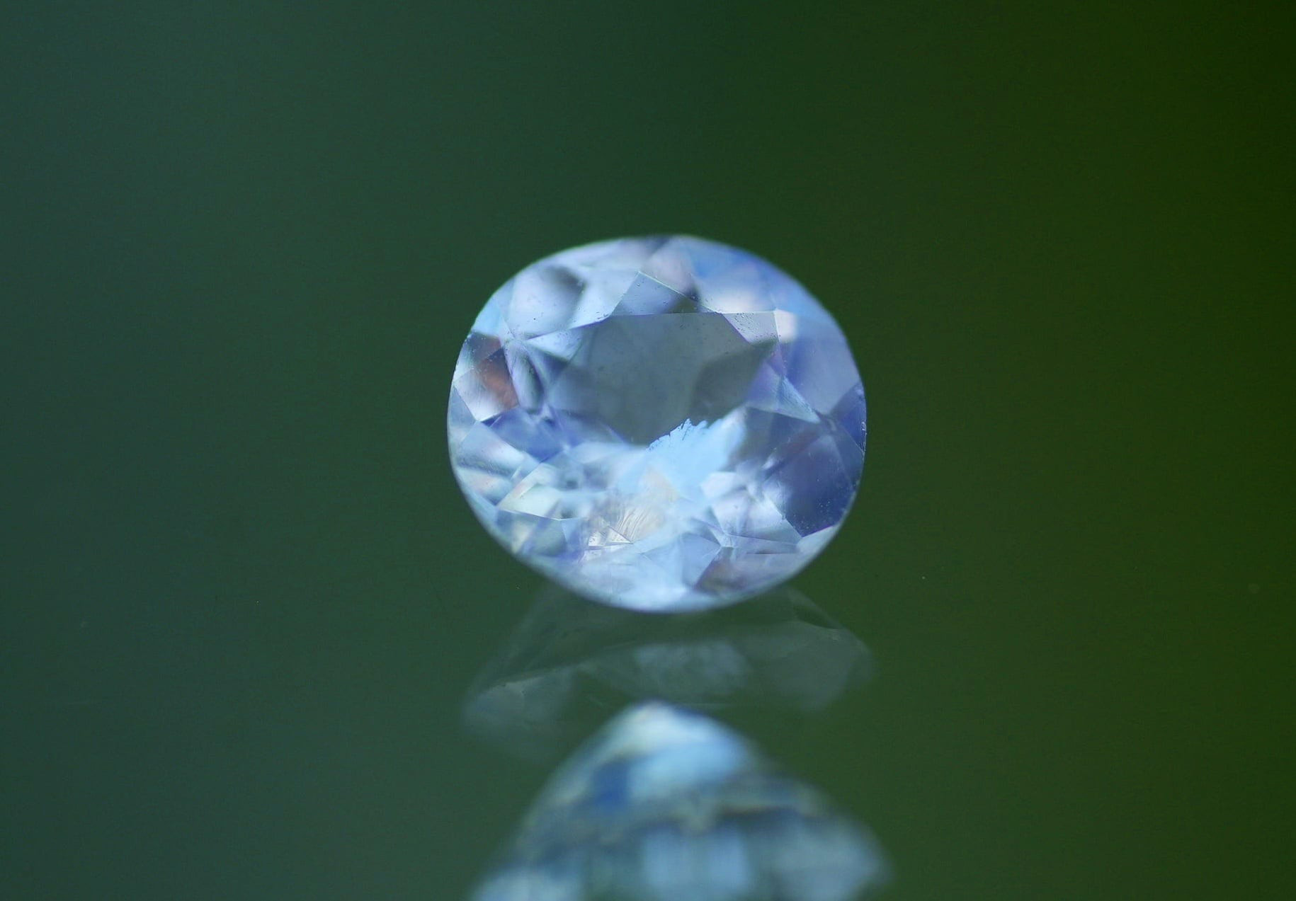 虹と透明感★アンデシンラブラドライト★1.5 ct　　s1336