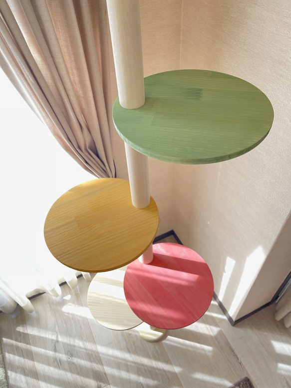 キャットタワー テラスコンパクトに新色追加！　個性で差のつく選べるポイントカラーバージョン！ 1枚目の画像