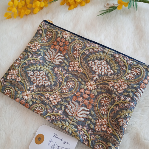20㌢】通帳が入る贅沢インド刺繍ポーチ ブルーグレー 通帳ケース