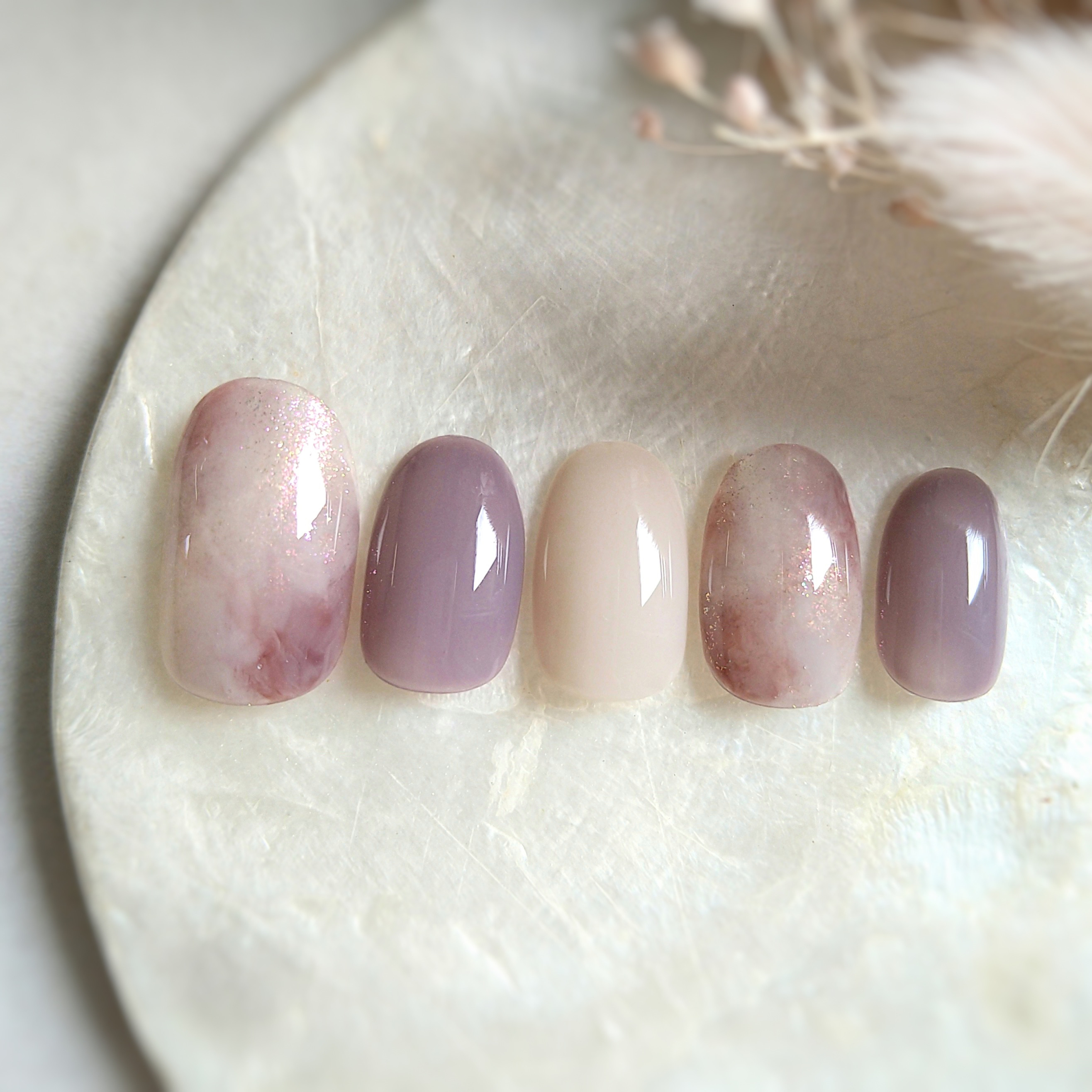 くすみパープル塗りかけネイルチップ 楽天市場】くすみパープルのニュアンスネイル michinail ネイル