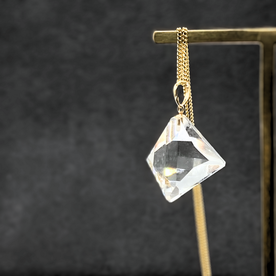 K18 24mm 大粒 クォーツ/白水晶  天然石ネックレス - 変形ダイヤＭ 10,570円