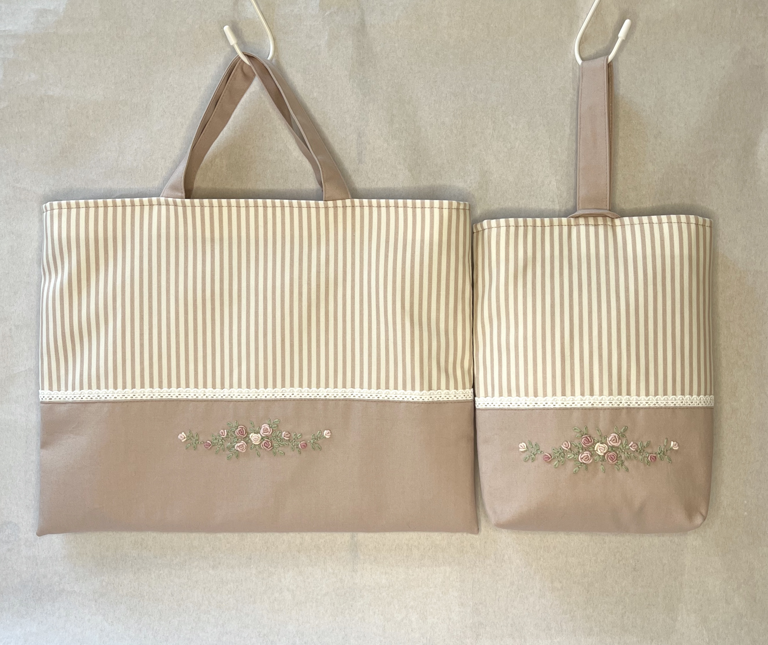 薔薇刺繍レッスンバッグ、シューズバッグ2点セット(ピンクベージュ)