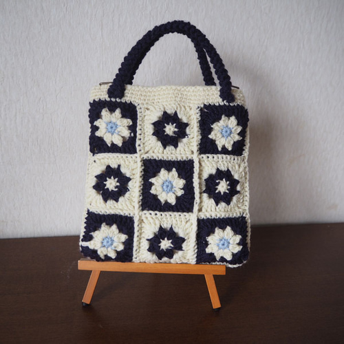 手編み バッグ 立体花モチーフ9 濃紺 ポシェット スコップ 通販