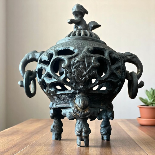 唐金 獅子摘み唐子香炉｜耳輪可動｜直径14cm 高さ15cm｜重厚な趣ある