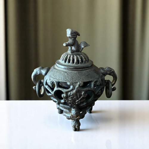 唐金 獅子摘み唐子香炉｜耳輪可動｜直径14cm 高さ15cm｜重厚な趣ある