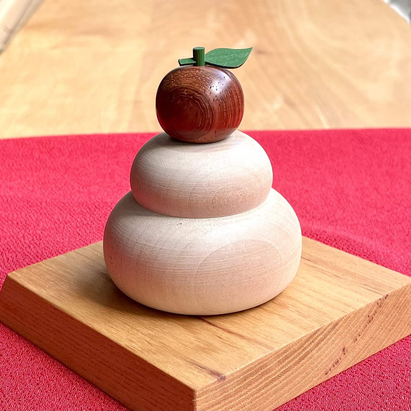 あたたかな木の鏡餅