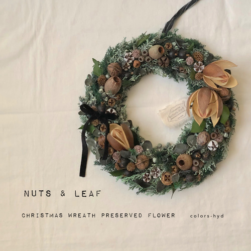 クリスマスリース=大きなリリーナチュラルの木の実のリース リース