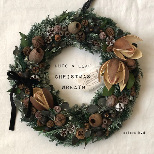 クリスマスリース=大きなリリーナチュラルの木の実のリース リース