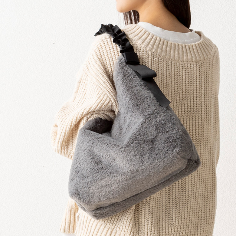 【ふわふわ もこもこ】 ファーバッグ 大人かわいい 甘すぎない フリル ショルダーバッグ トートバッグ 303-19