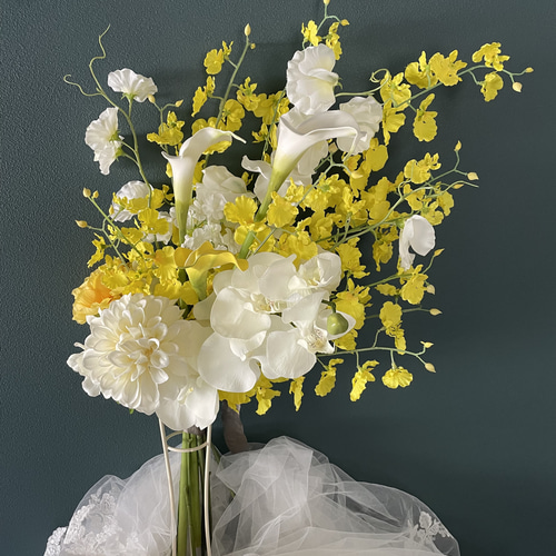 胡蝶蘭ウェディングブーケ　造花ブーケ　アーティフィシャルフラワー　ブートニア付き ニュアンスカラーのブーケ 胡蝶蘭 ウェディングブーケ