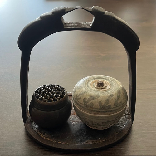 あぶみ　鎧　アンティーク　蔵出し品 鎧(あぶみ)片方のみ その他インテリア雑貨 antique art nozomi 通販