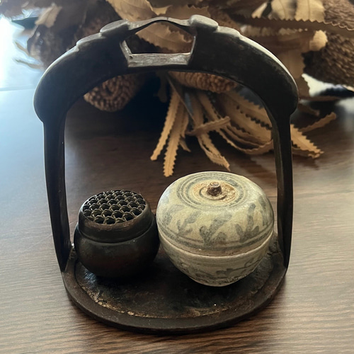 あぶみ　鎧　アンティーク　蔵出し品 鎧(あぶみ)片方のみ その他インテリア雑貨 antique art nozomi 通販