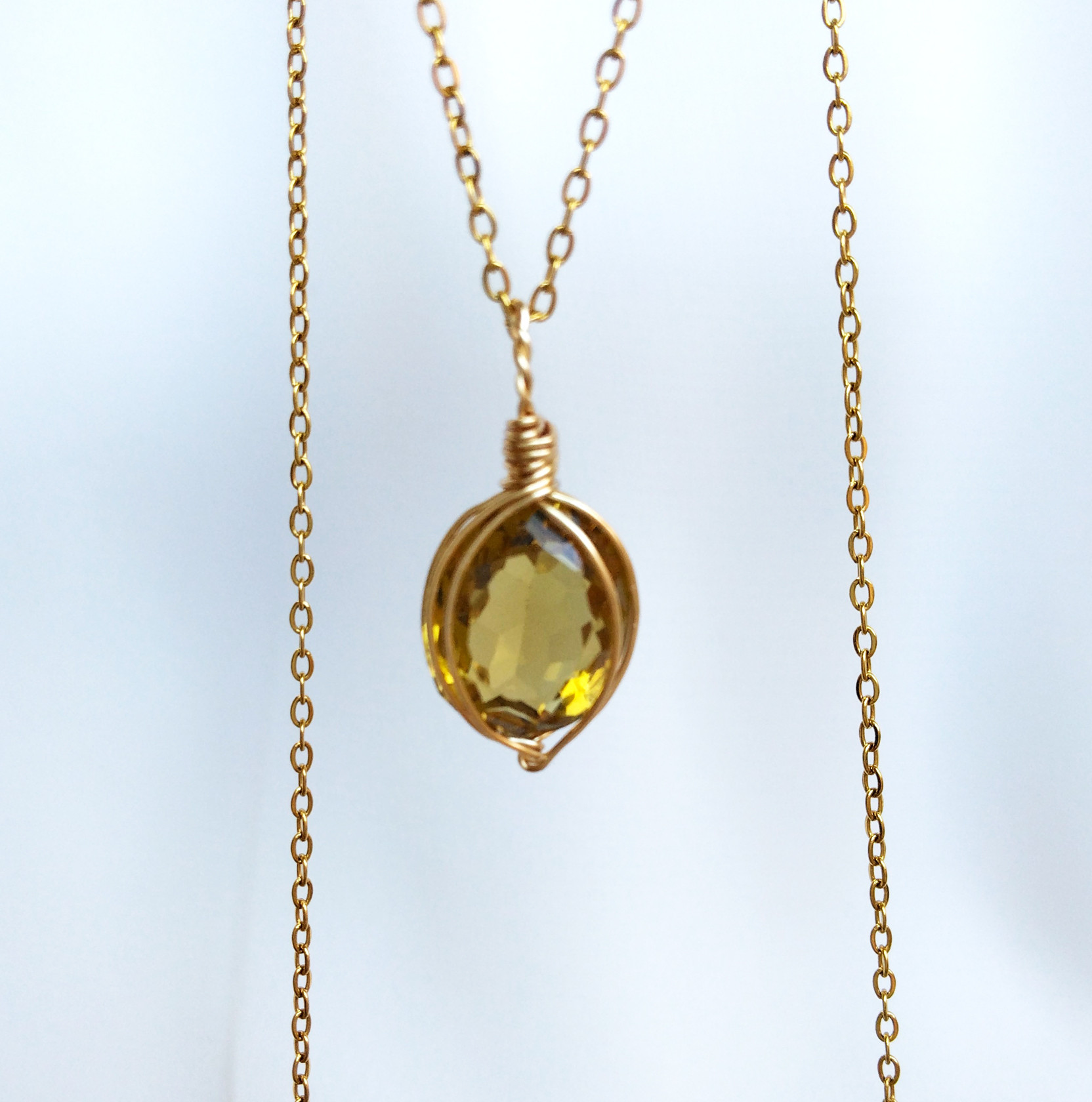 ハニークォーツ（緑水晶）　ワイヤーペンダント　No.P60