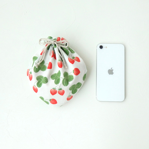 How to make a strawberry drawstring bag] Easy and cute! as a