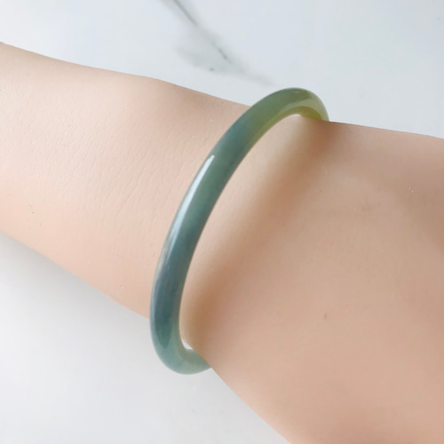 B1210-0135】翡翠 バングル 希少 グアテマラ産 54.5mm 【公式通販】