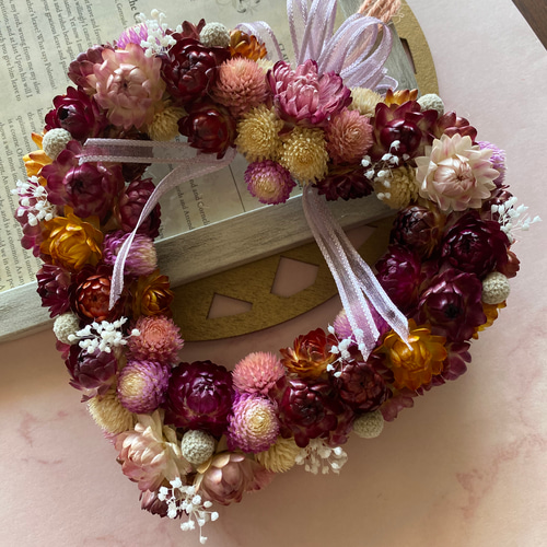 ドライフラワーリース 　直径約17センチ　ハーフリース　プレゼント ハートのリース フォトフレームアレンジ ドライフラワー 七色の花 通販