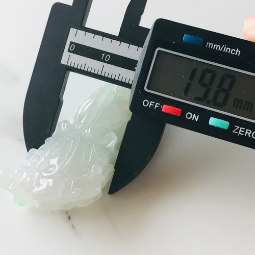 P910-001】ジェイド 翡翠 ヒスイ ペンダントトップ ミャンマー産