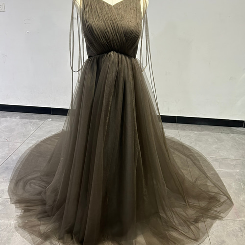 大好評中！パーティードレス 深めな緑 Vネック キャミソール ソフト  