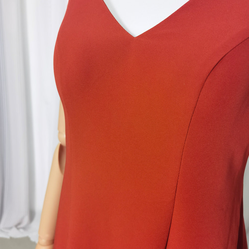 送料無料！パーティードレス ノースリーブ キャミソール スレンダー  