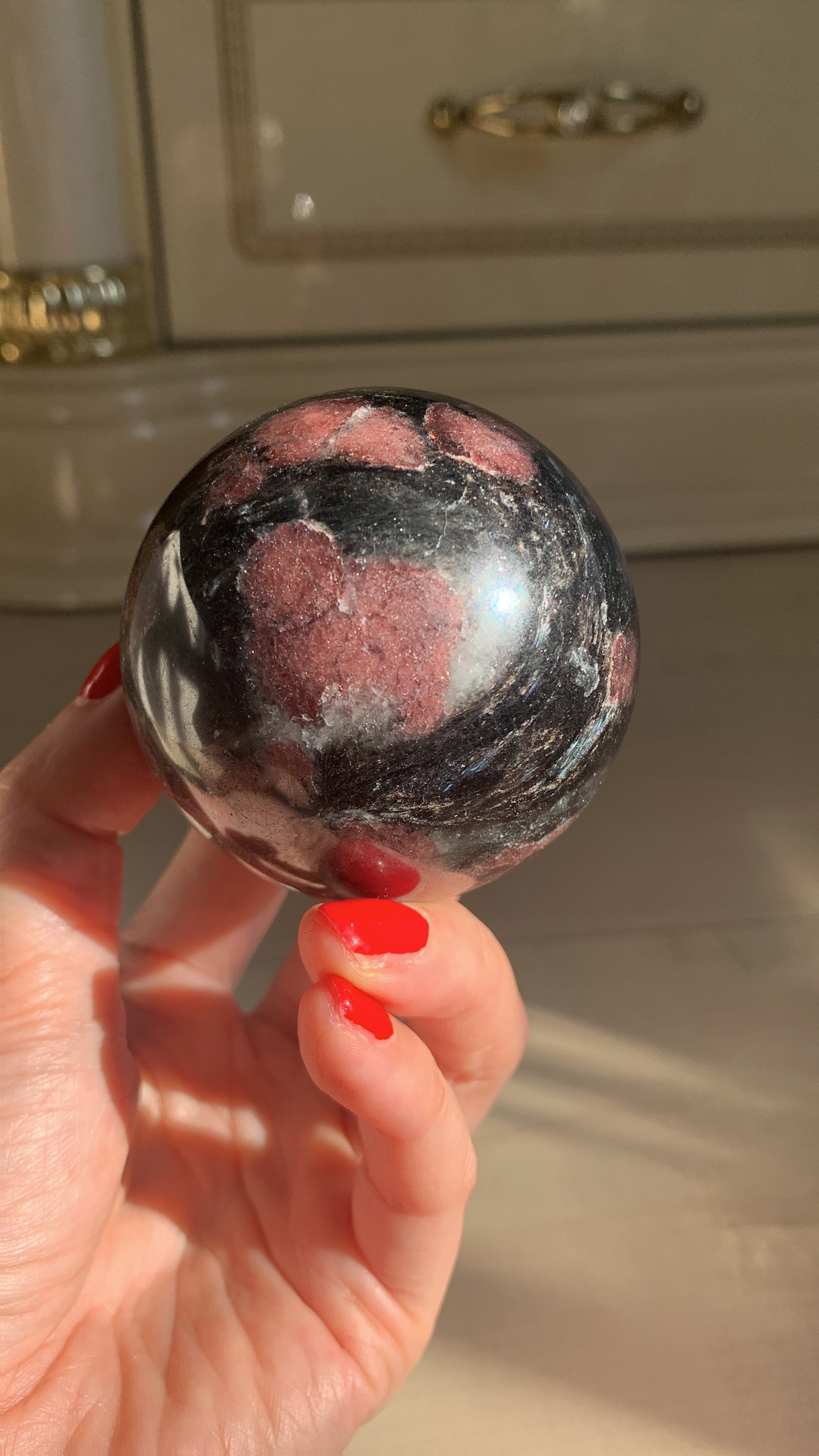 天然石 ガーネット in ヌーマイトのスフィア 5,928円