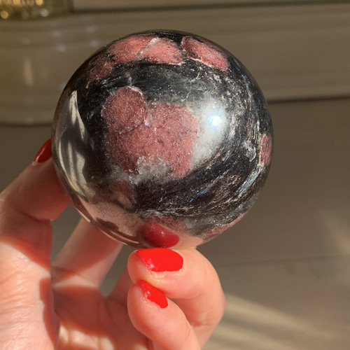天然石 ガーネット in ヌーマイトのスフィア その他雑貨 Atelier