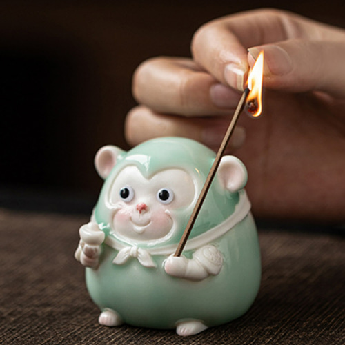 砥部焼 かわいい 干支 申 青 置物 猿 さる 縁起物 陶器 手作り