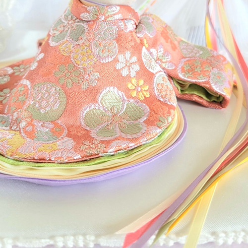 790 ひなまつり小さなお着物〈お姫様〉十二単 珊瑚色地に梅花文様藤紫