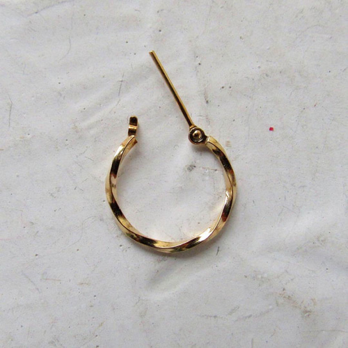 K18 ピアス フープ フープピアス 18金 ゴールド ツイストM