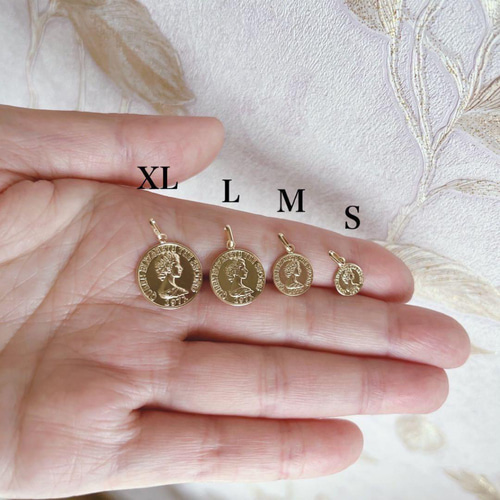 只今セール中‼︎】K18 コイン ネックレス エリザベス 刻印 18金 只今セール中‼︎】K18 コイン ネックレス エリザベス 刻印 18金