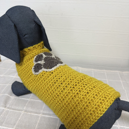 犬服 手編み 肉球ニット♡ 冬服 マスタード カラシ色 ダックス ペット