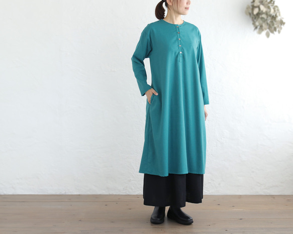 シンプル＆快適な大人スタイル リネン混ヘンリーネック