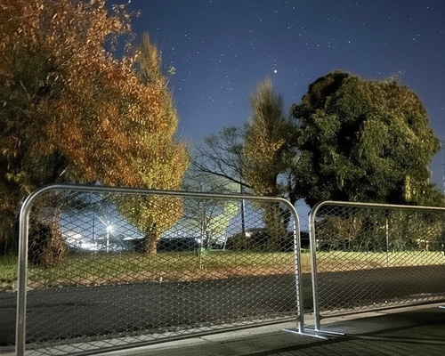 ワンちゃんの侵入脱走対策に！！アメリカンフェンス風バリケード 1200