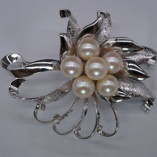 アコヤ本真珠ブローチ 強テリ上質花珠級 約7.0-7.5mm大粒日本産あこや