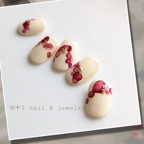 送料無料◇可愛いポンポンネイル ネイルチップ ネイルチップ（つけ爪  