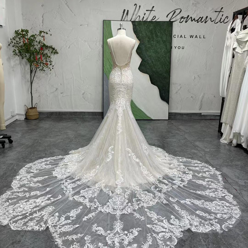華やかなウェディングドレス！マーメイドドレス 贅沢な花レース 全体的
