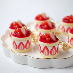 いちごロールケーキキーホルダー キーホルダー Fairy Candy 通販