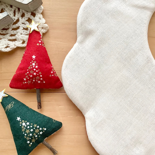 レッド✨クリスマスツリー❄︎オーガニック❄︎ふわふわやわらかスタイ