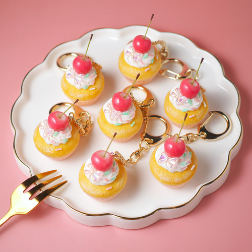 チェリーカップケーキキーホルダー キーホルダー Fairy Candy 通販