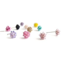 No.125【MIXカラー】 手染めビーズの小さなビーズボールピアスor